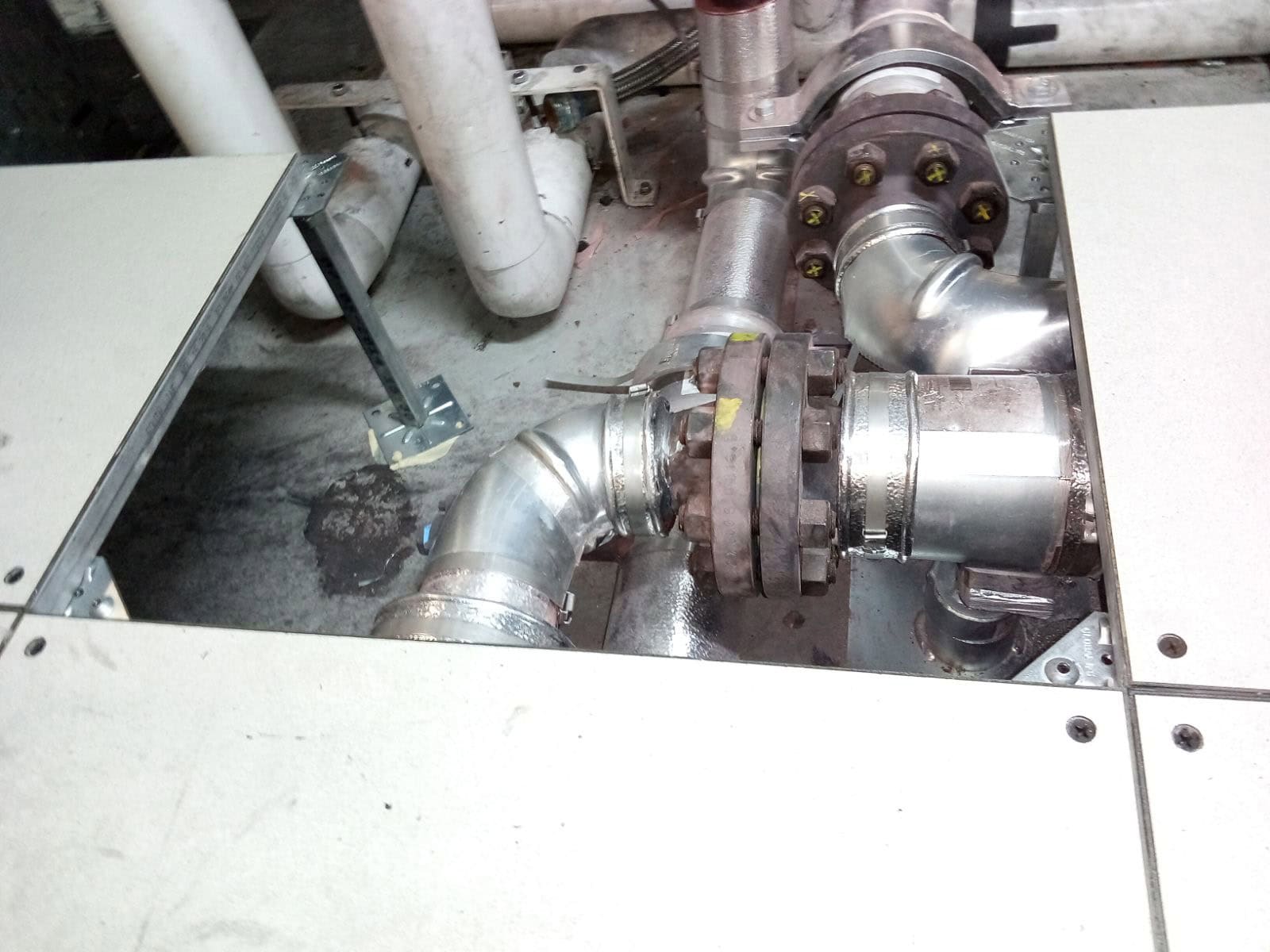 Photo: Raised Access Flooring Installation at the Samsung Facility in Taylor Texas