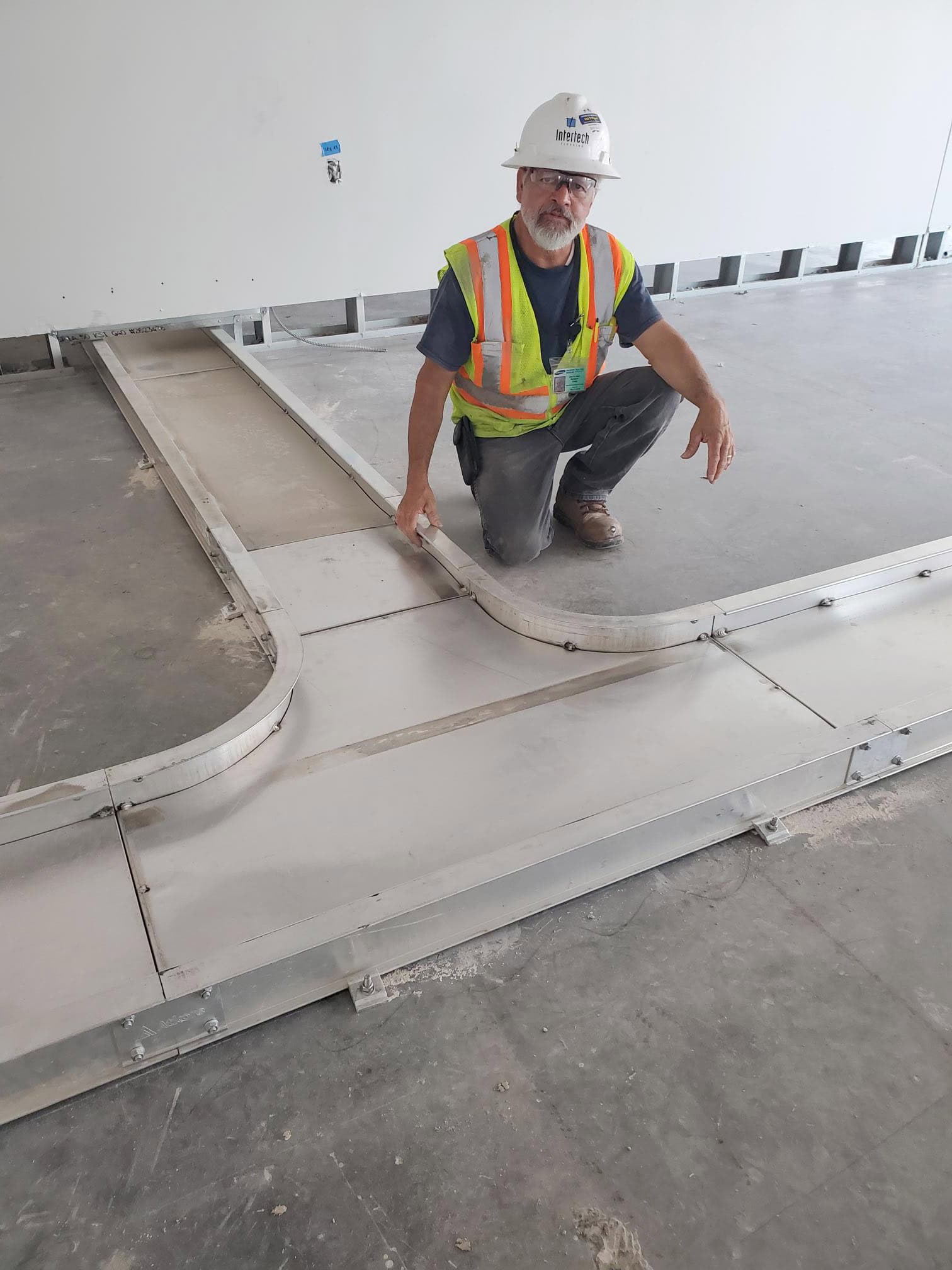 Photo: Raised Access Flooring Installation at the Samsung Facility in Taylor Texas